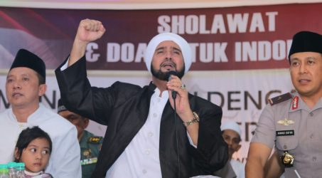 Gema Shalawat bersama Habib Syekh : “Menjaga NKRI dengan Nurani dan Toleransi”